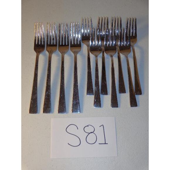 11 Oneida Purity Dinner & Salad Forks Stainless Glossy 18/0 -0516S81 - Picture 1 of 3